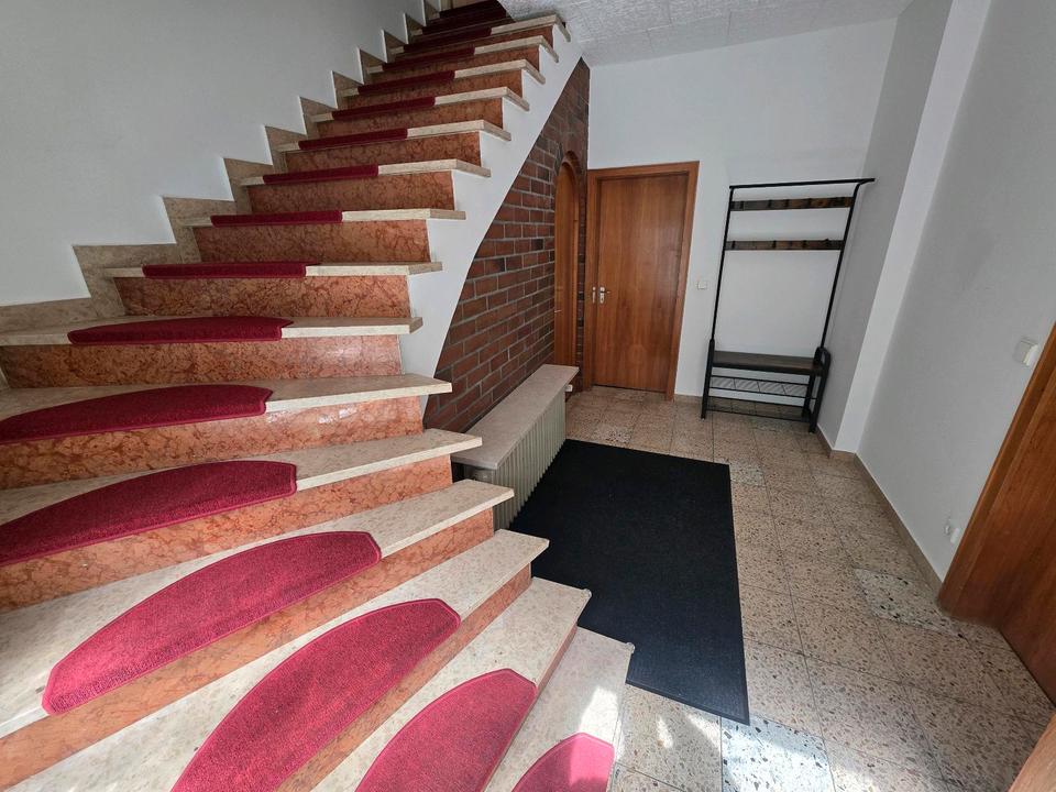 Thumbnail-Ein-Zweifamilienhaus und mehr im Zentrum. 150qm + 100qm