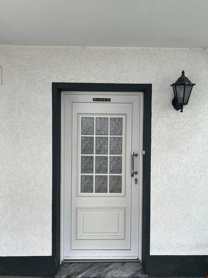 Thumbnail-Wie ein eigenes kleines Haus! Schöne separate 2-Zimmer Wohnung