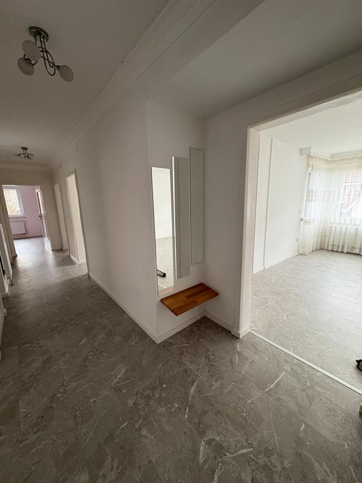 Thumbnail-Große und helle 4-Zimmer-Wohnung