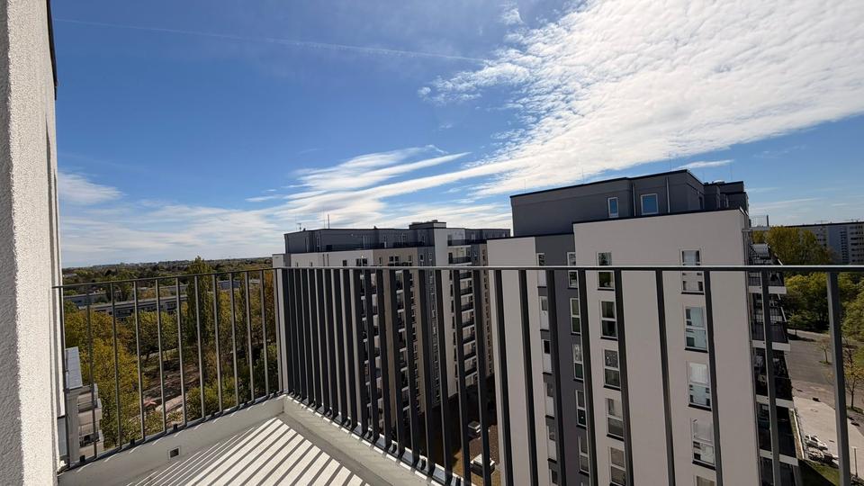 Thumbnail-Helle 3-Zimmer-Wohnung mit Balkon, Einbauküche und einer Abstellkammer