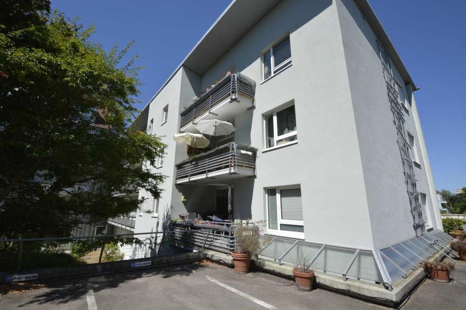 Thumbnail-Helle 3-Zimmer-Wohnung mit Loggia & Tiefgarage im Landauer Süden