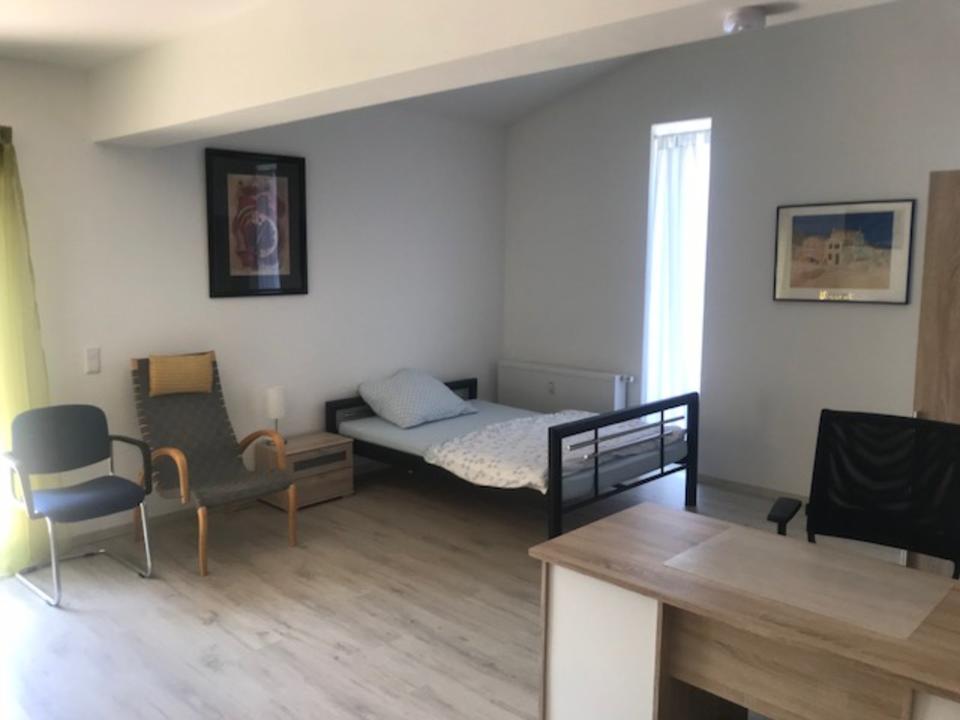 Thumbnail-Modernes vollmöbliertes Apartment