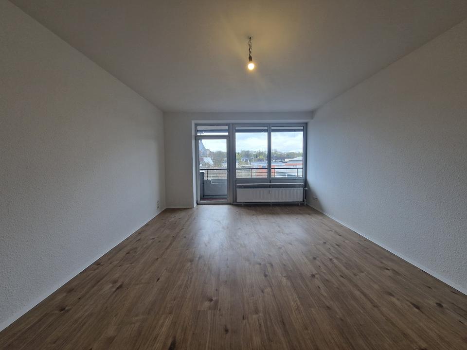 Thumbnail-Renovierte 3-Zimmerwohnung im Center Carrée Steele!