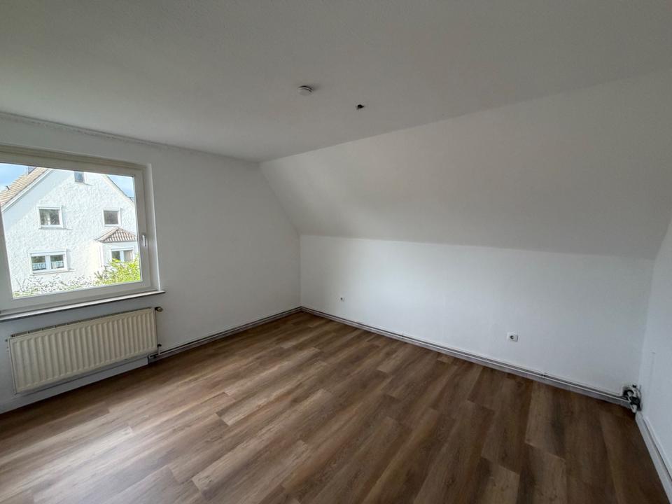 Thumbnail-3 - Zimmer Wohnung (Saniert)