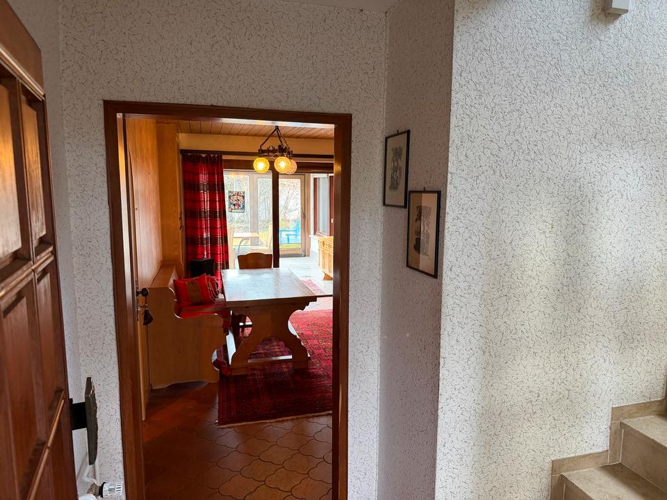 Thumbnail-Große möblierte EG-Wohnung mit Garten