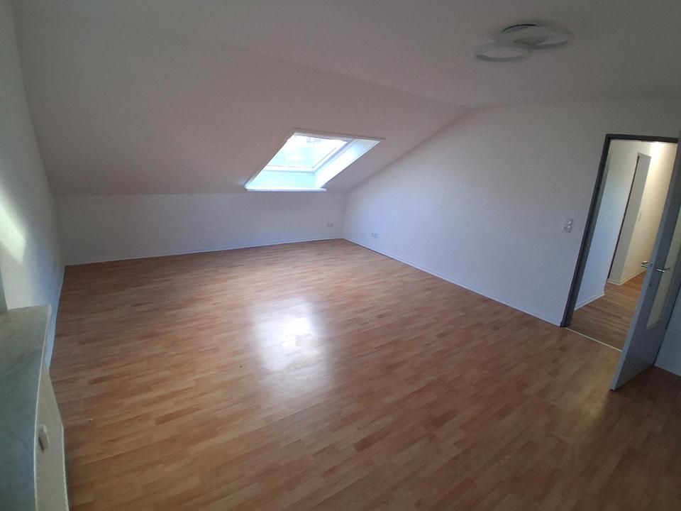 Thumbnail-Helle 2 Zimmer, Küche, Bad