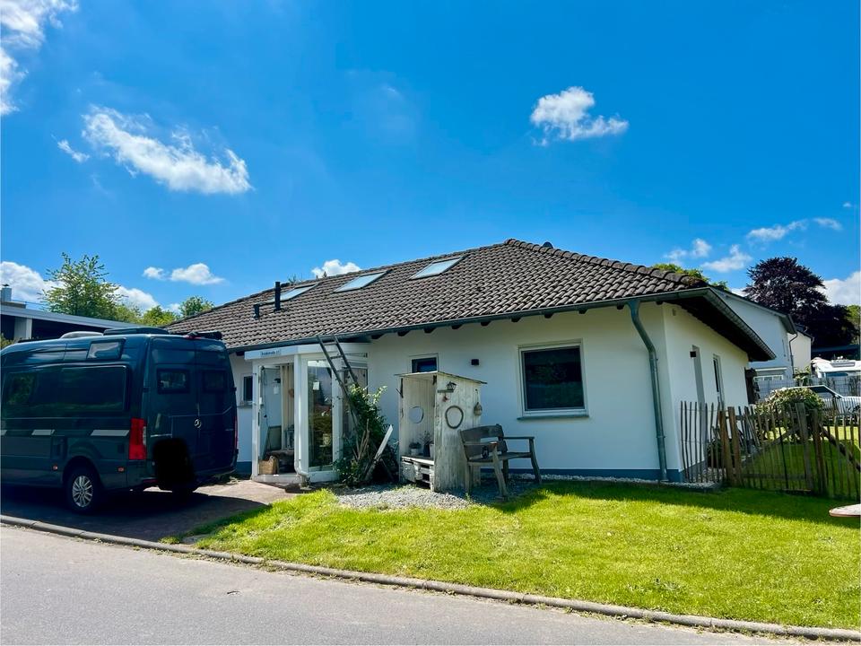Thumbnail-Bungalow von Energieberater und Künstlerin