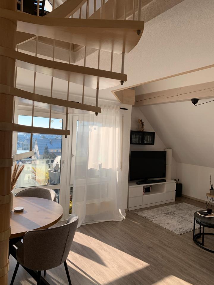 Thumbnail-Privatverkauf - helle 3,5 Zimmer Maisonettewohnung + 2 TG Stellpl