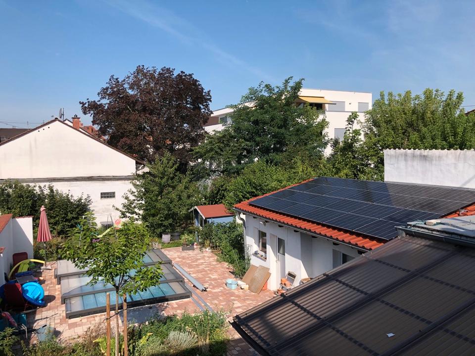 Thumbnail-Sehr schönes, modernes Haus mit Garten und Pool