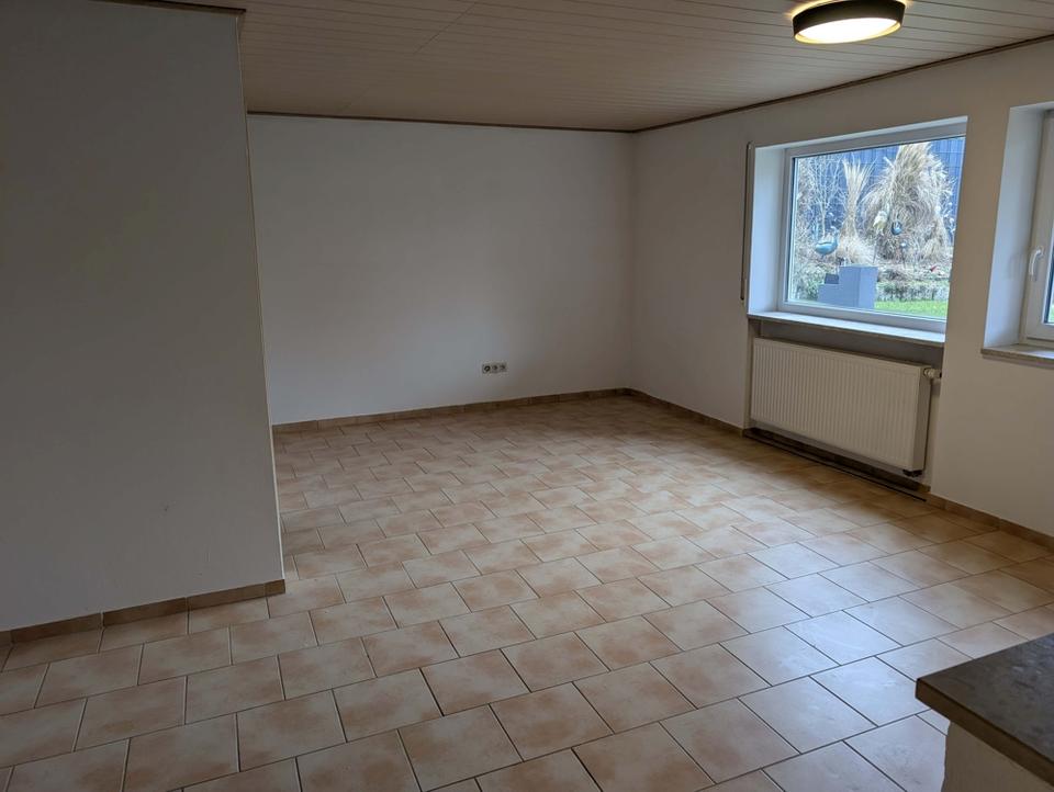 Thumbnail-***gepflegte, ruhige 2 Zimmer Souterrain Wohnung in Burgoberbach, inkl. Stellplatz***