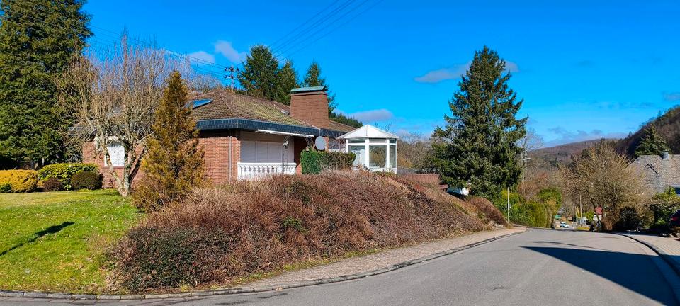 Thumbnail-Einfamilienhaus mit Einliegerwohnung zu verkaufen