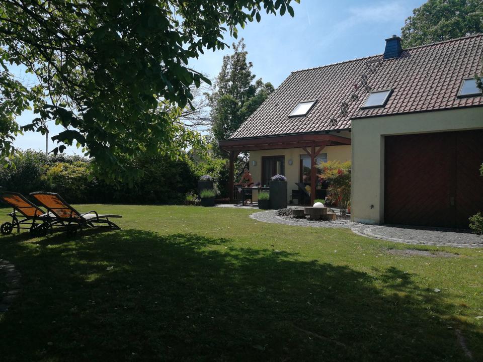 Thumbnail-Freistehendes Einfamilienhaus, Ortsrandlage mit großem Garten