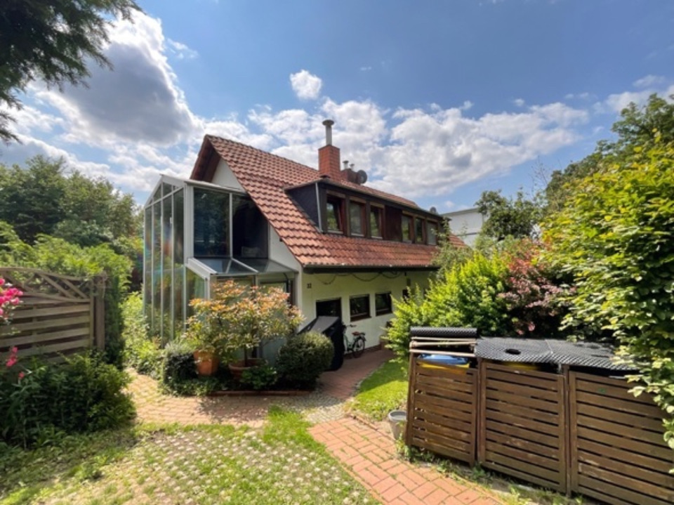 Thumbnail-Gemütliche, helle 3-4 Zimmerwohnung im OG eines 2-Familienhauses