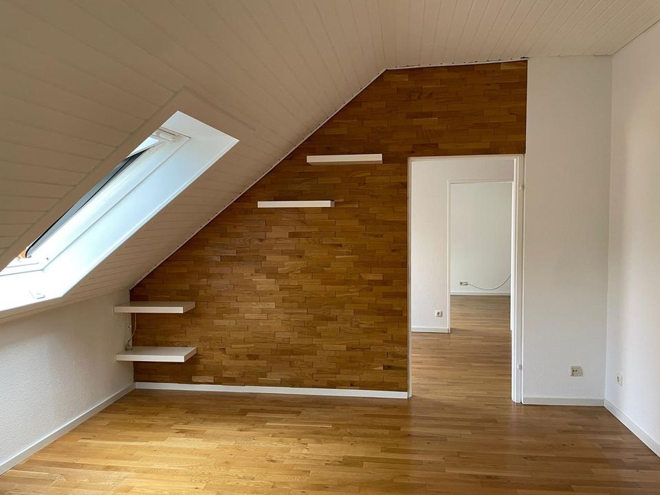 Thumbnail-Gemütliche Dachgeschosswohnung (2. OG)