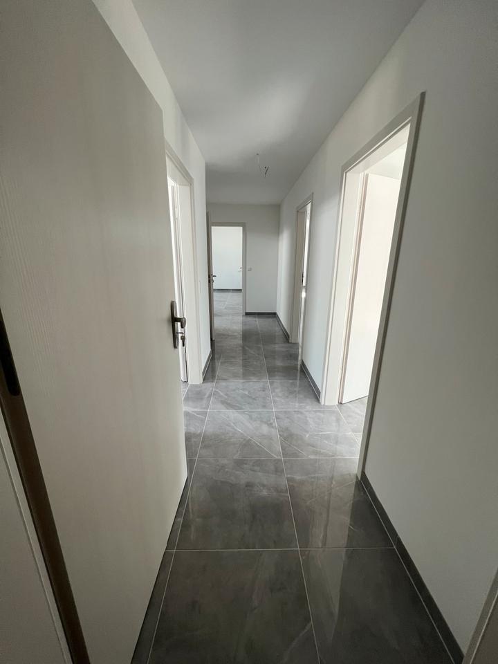 Thumbnail-Moderne 4,5-Zimmer-Neubauwohnung mit Balkon & Garage