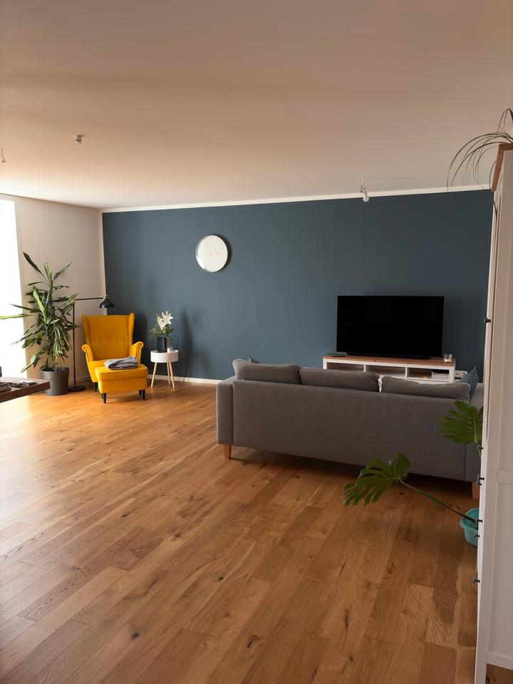 Thumbnail-Moderne hochwertige 3 Zimmer-Wohnung mit Balkon und Parkplatz