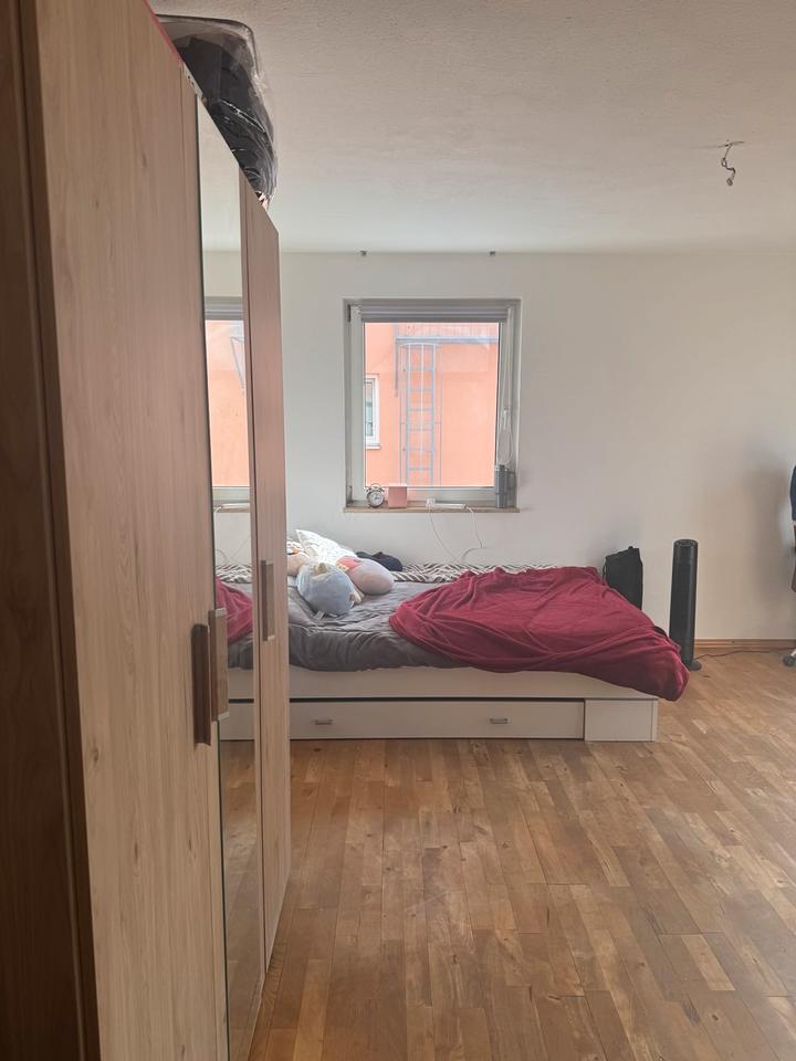 Thumbnail-1-Zimmer Wohnung mit Balkon in Erlangen (Nähe Uni)
