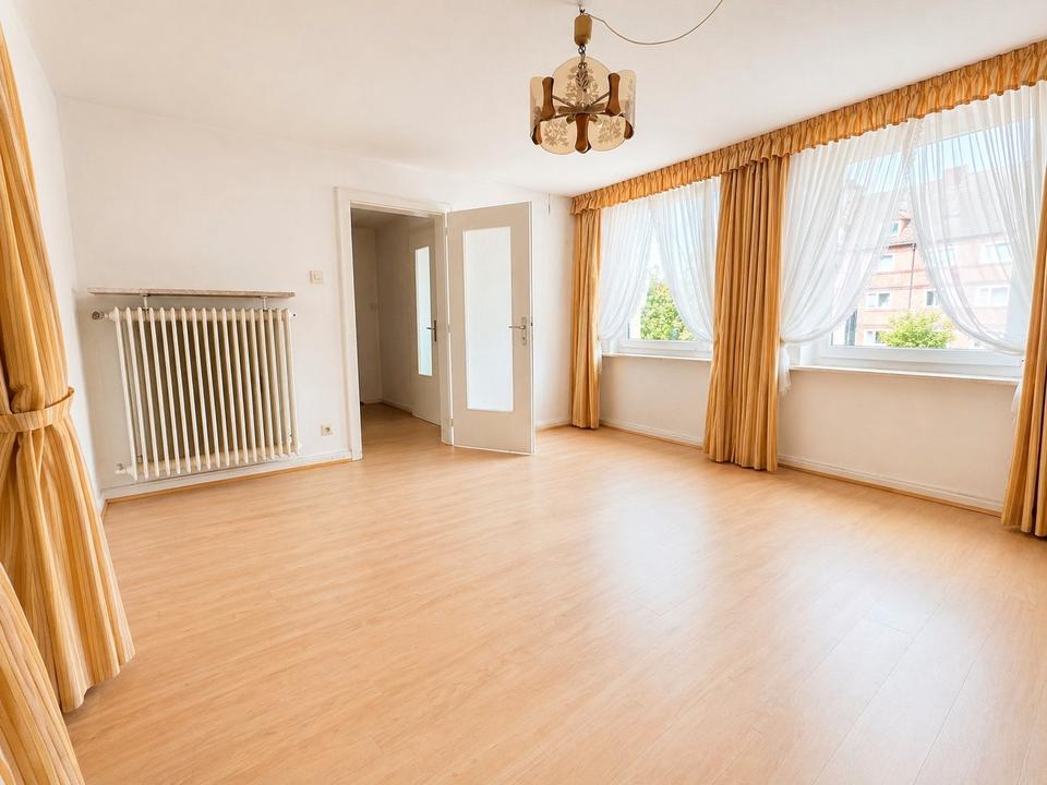 Thumbnail-Großzügige 3,5-Zimmer-Wohnung mit Wintergarten zu vermieten - Finkenwerder