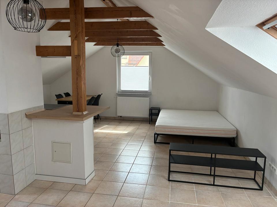 Thumbnail-Charmante, teilmöblierte 1,5-Zimmer-Wohnung in ruhiger Bestlage