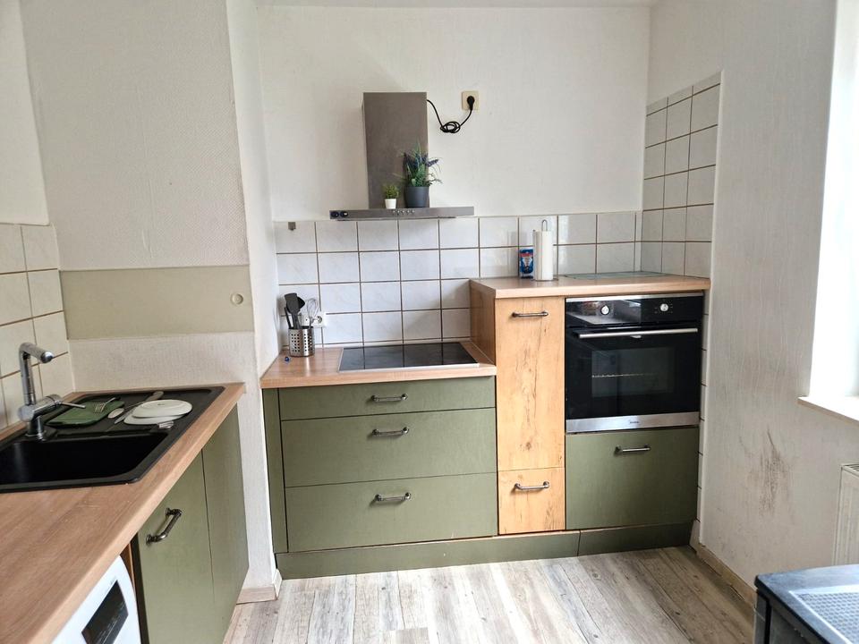 Thumbnail-Gemütliche 2-Zimmer-Wohnung mit Balkon und Einbauküche im 2. OG