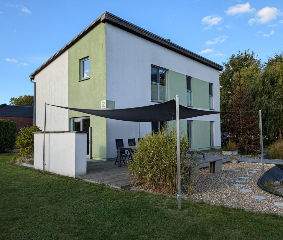 Thumbnail-Modernes EFH (KfW 40) + Nebengelass + Schwimmteich