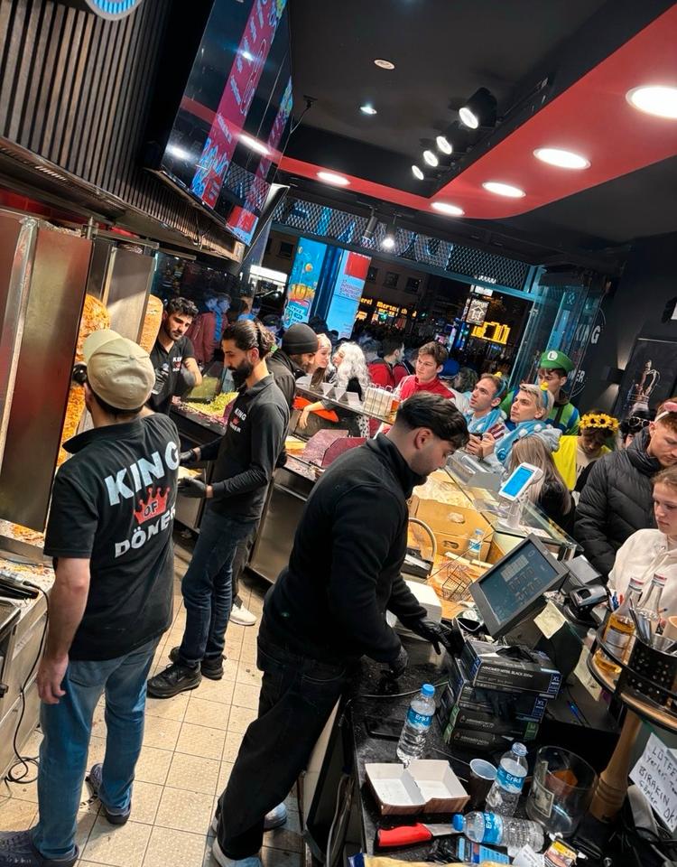 Thumbnail-Ablöse stark reduziert. Imbiss Barbarossaplatz 1