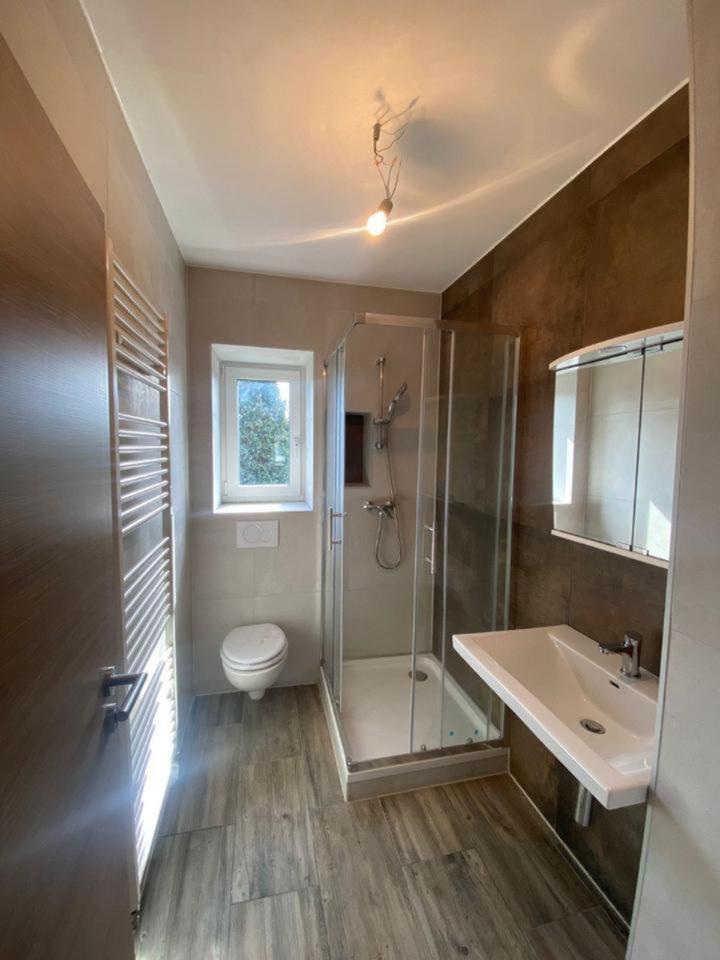 Thumbnail-ERSTBEZUG Kernsanierte schöne ruhige 3-Zmmer Wohnung zu vermieten