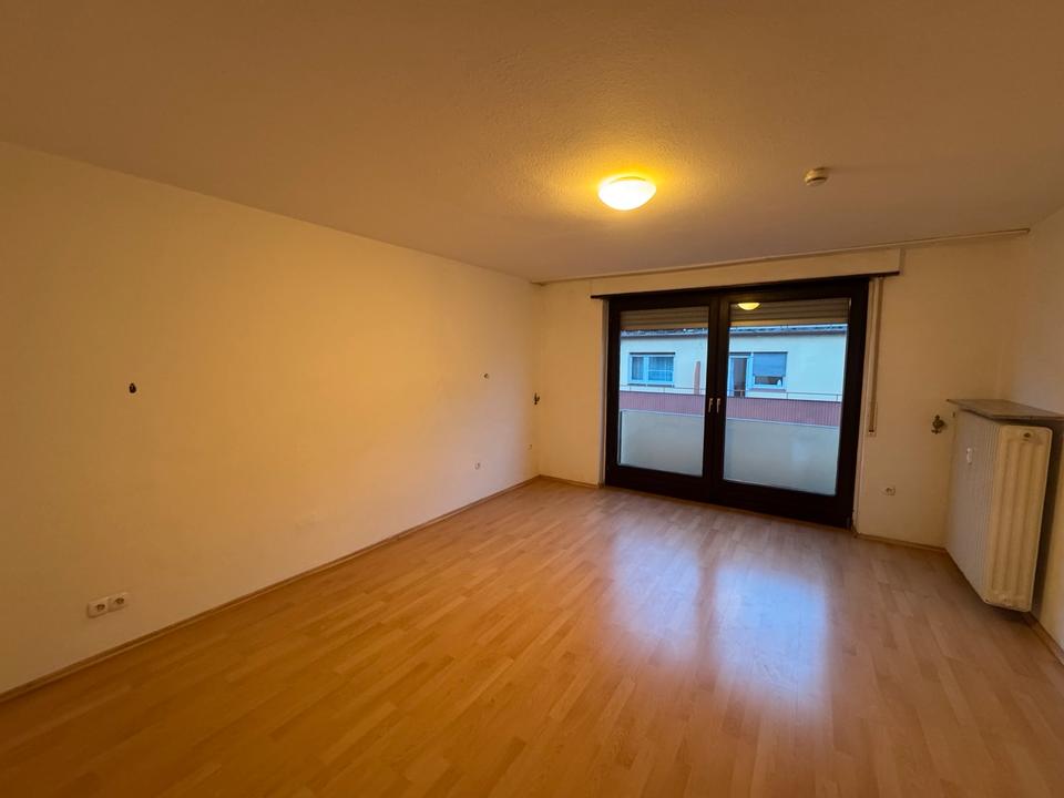 Thumbnail-Geräumige 4 ZKB Wohnung zu vermieten
