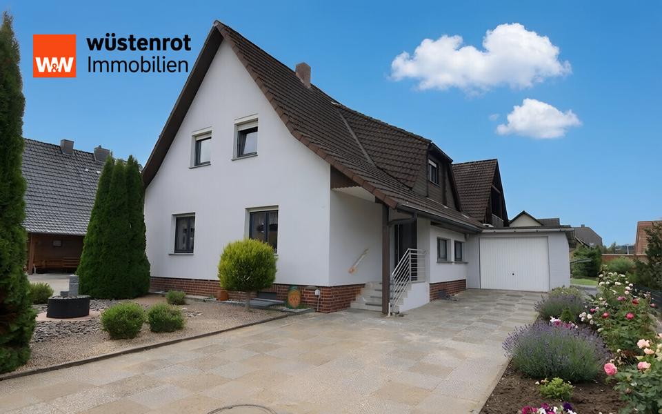 Thumbnail-Teilsaniertes Einfamilienhaus (nicht freistehend) in Langenberg zu vermieten