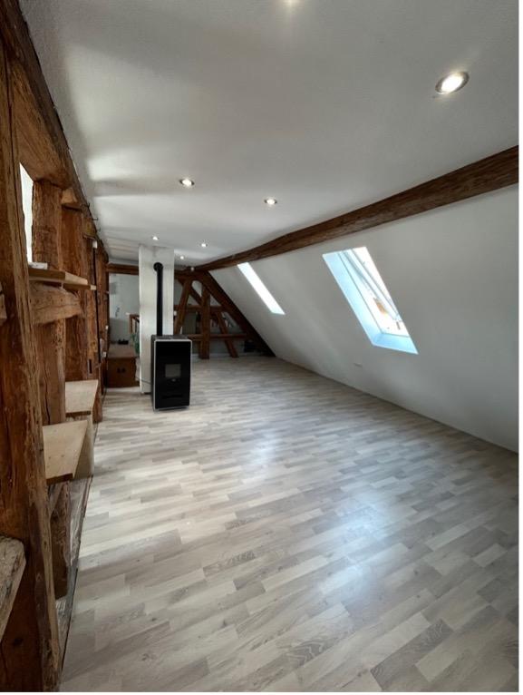 Thumbnail-Charmante 1 Zimmer-Dachgeschosswohnung mit Fachwerkcharme – 65 m²