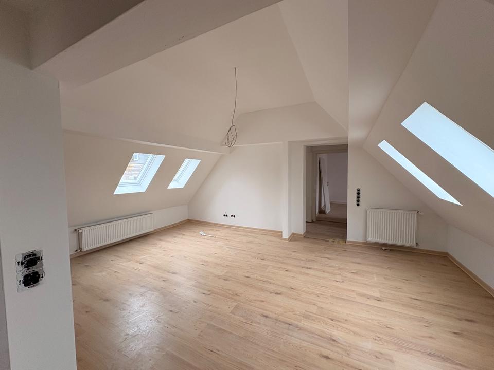 Thumbnail-Erstbezug nach Kernsanierung: 2,5-Zimmer Wohnung in Bendorf mit 7