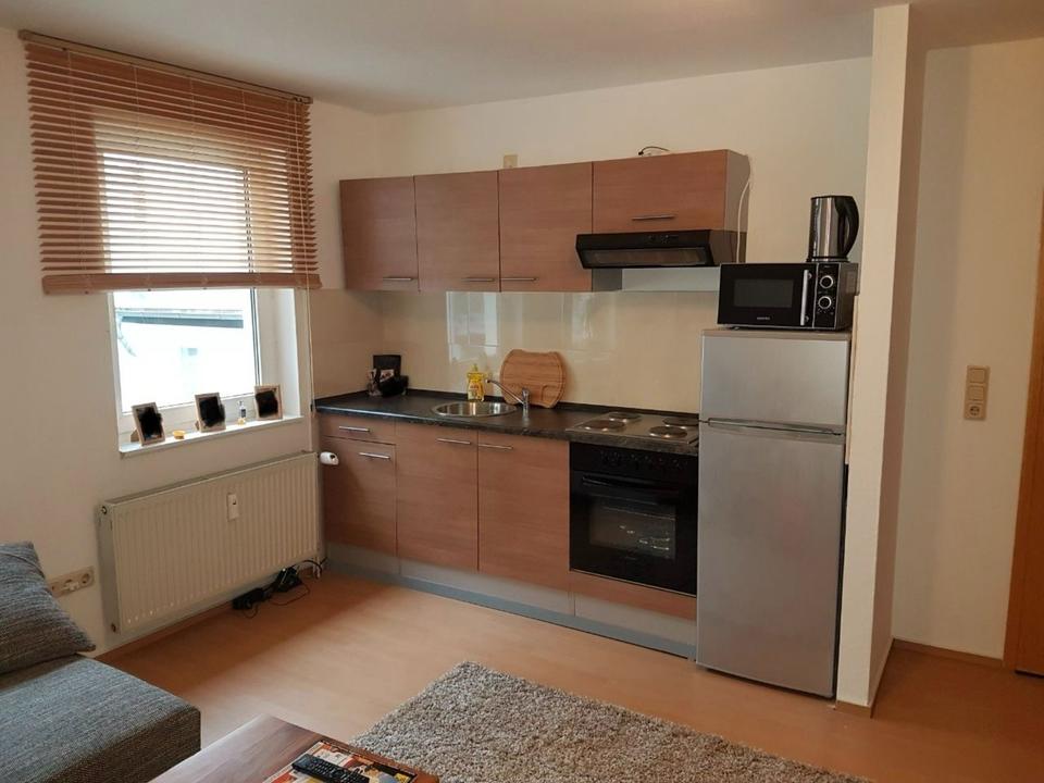 Thumbnail-Schöne, helle 2-Zimmer-Wohnung mit Einbauküche und Tageslichtbad