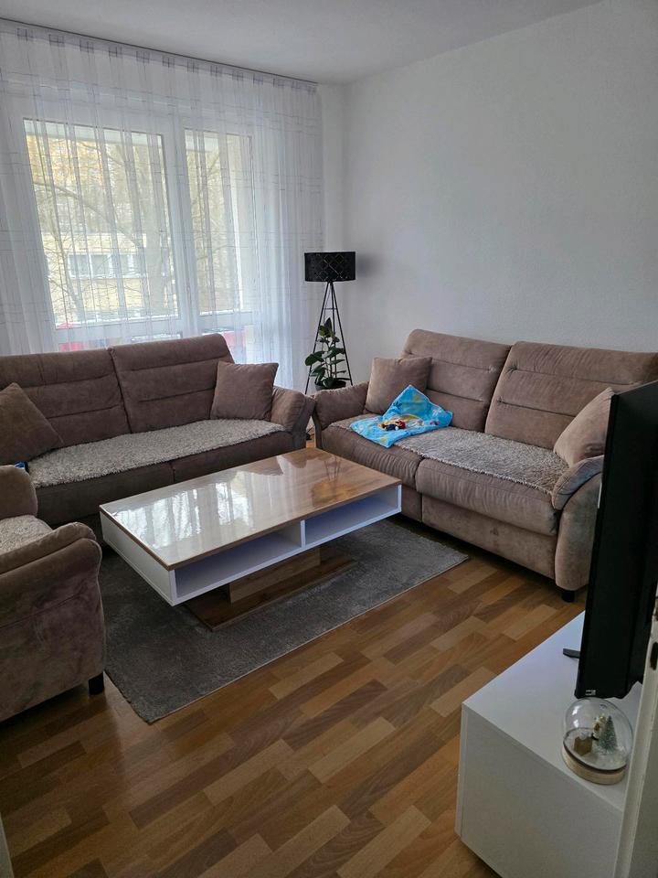 Thumbnail-3-Zimmer Wohnung in Halle-Neustadt zu vergeben