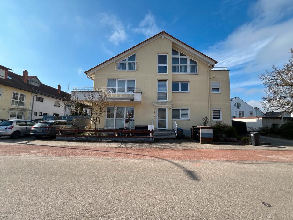 Thumbnail-Helle 3-Zimmer Wohnung, EG,2 Stellplätze,Balkon,Garten,Terrasse