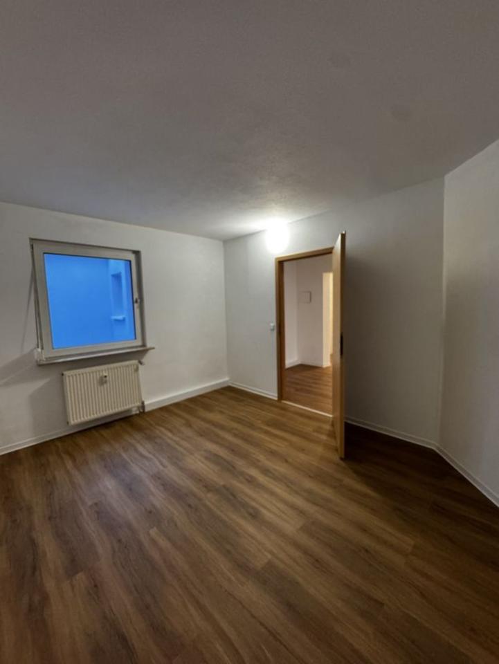 Thumbnail-3-Zimmer-Wohnung mit Loggia & Schlossblick – 83 m²–zentrale Lage