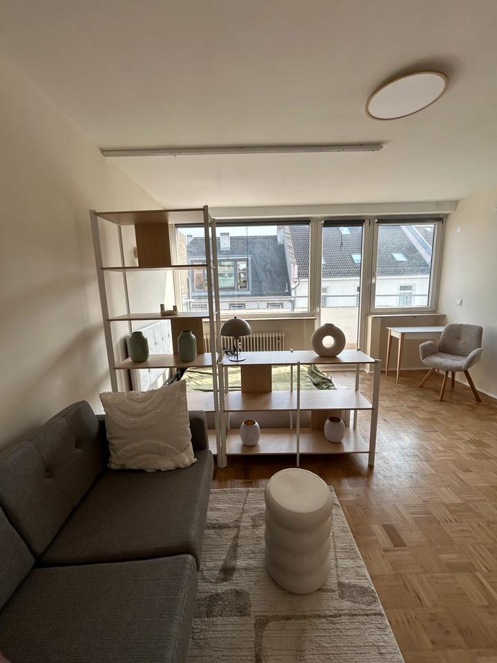 Thumbnail-1-Zimmer Wohnung Frankfurt Nordend mit großem Balkon