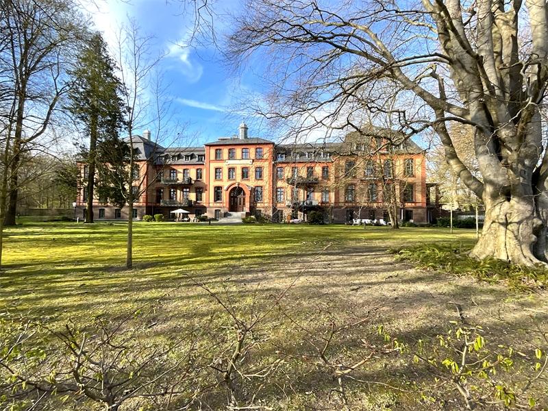 Thumbnail-Stilvolles Wohnen im Denkmal: Großzügige 3-Zimmer-Residenz im „Schemmannpalais“