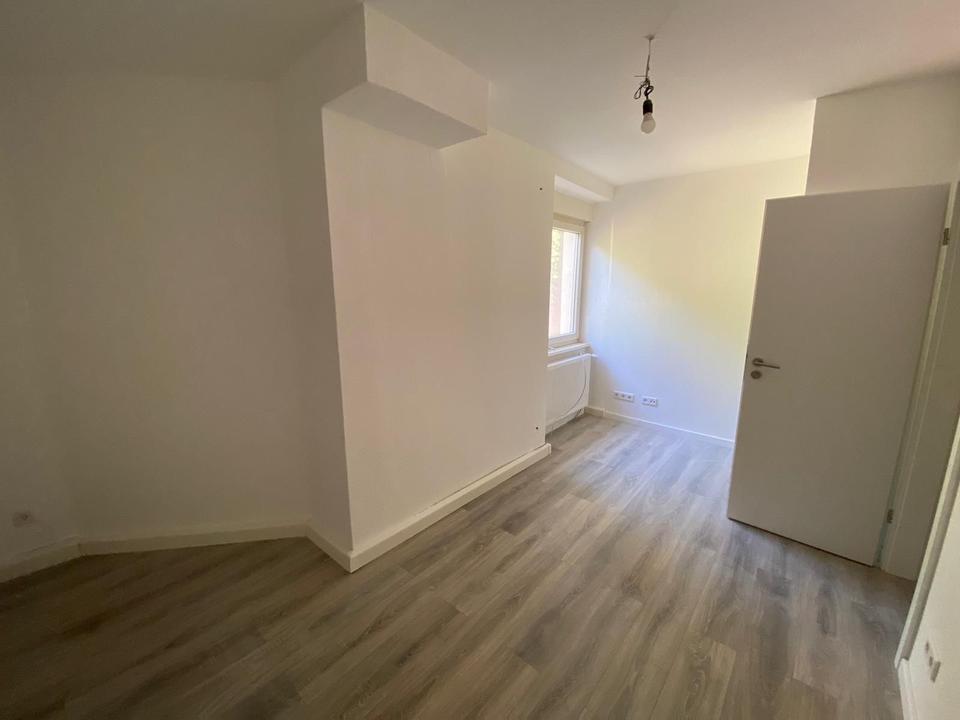 Thumbnail-WG Zimmer Zwei-Etagen Wohnung mit zwei Bädern und voll ausgestatteter Küche – Mannheim E7,23