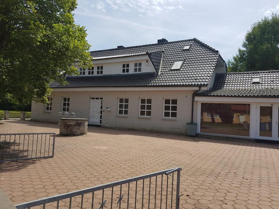 Thumbnail-Großzügiges Mehrfamilienhaus MFH 3 WE Kamin PV-Anlage