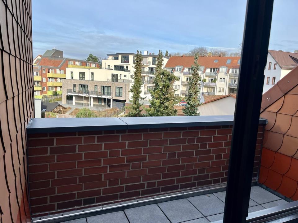 Thumbnail-Helle, frisch renovierte 2,5-Zimmer-Wohnung Balkon & Stellplatz