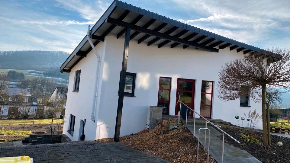 Thumbnail-Einfamilienhaus - ehemals Praxis mit Einliegerwohnung