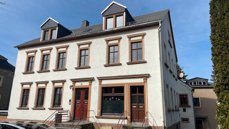 Thumbnail-** Große 4-Raumwohnung mit Garage in ruhiger Lage **