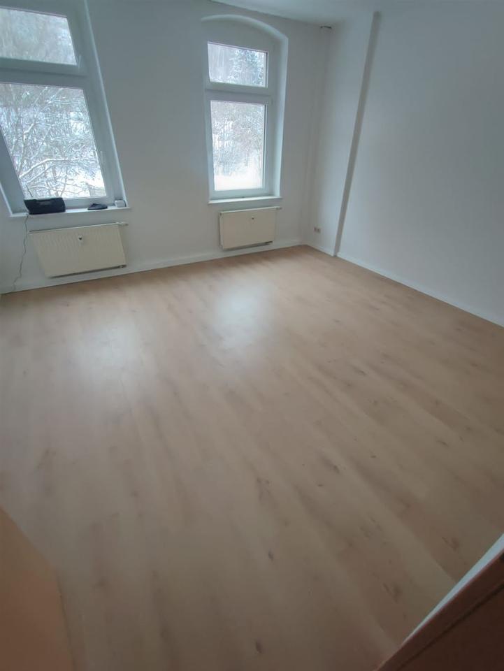 Thumbnail-Gemütliche 4-Zimmer mit Laminat in guter Lage