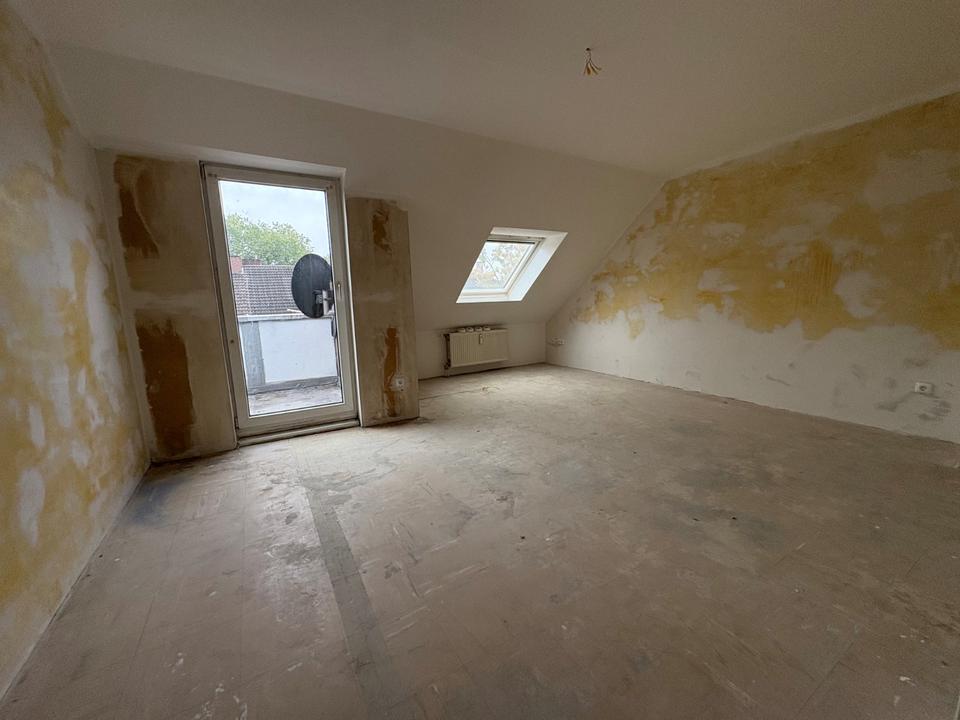 Thumbnail-3-Zimmer Dachgeschosswohnung in Duisburg-Meiderich (WBS erforderlich)