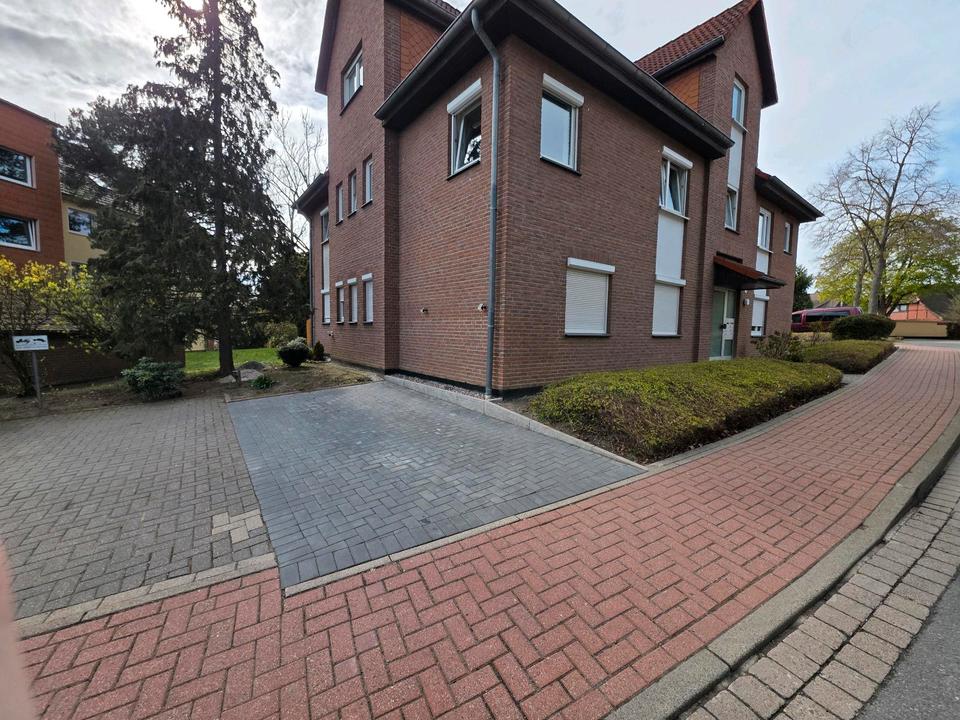 Thumbnail-EG Wohnung mit Terrasse und Parkplatz zum Kauf