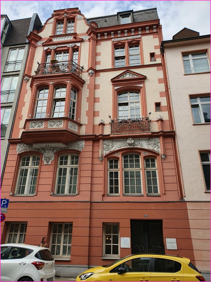 Thumbnail-Attraktive 2-Zimmer-Wohnung mit Balkon und Gartennutzung