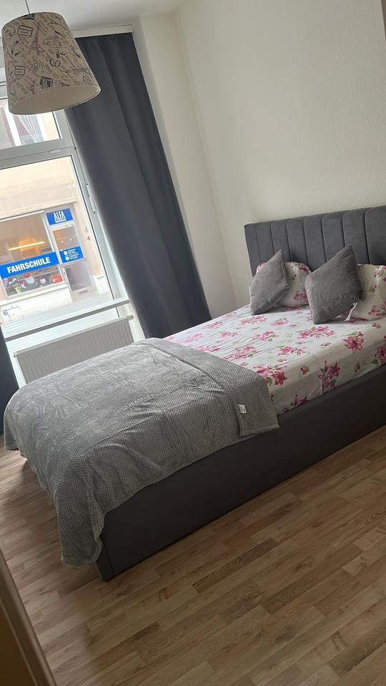 Thumbnail-12345678912