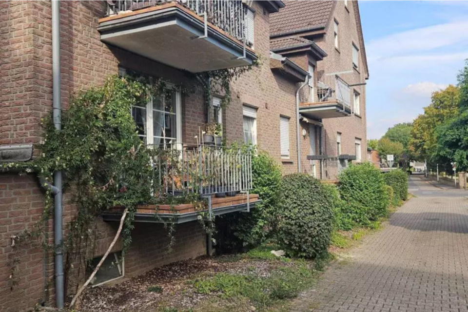 Thumbnail-ENDSPURT Gepflegte Eigentumswohnung in Hochparterre mit Südbalkon