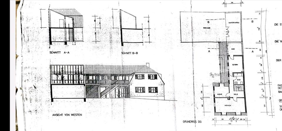 Thumbnail-großzügiges Zweiparteienhaus mit Hallen