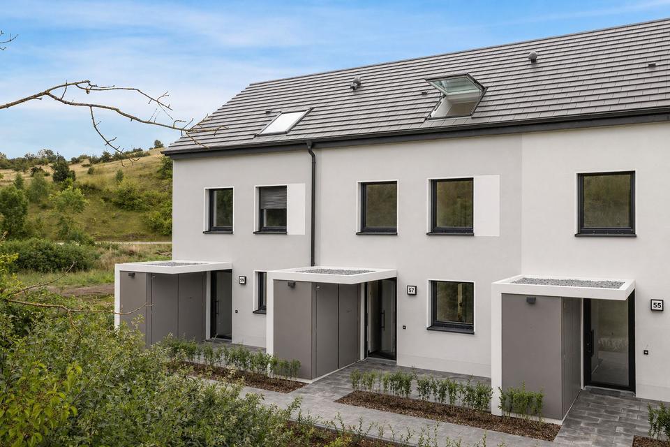 Thumbnail-Familienfreundliches Neubauprojekt mit 27 stilvollen Reihenhäusern